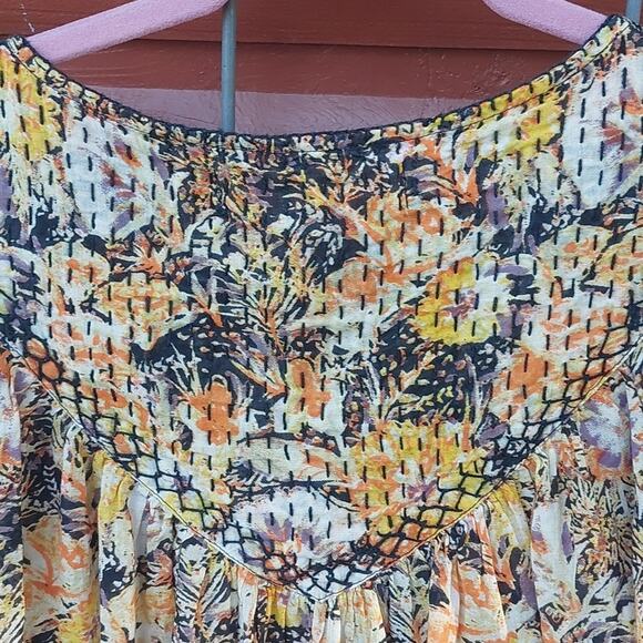 We The Free Multicolor Abstract Top blouse cool meadow print M - Picture 7 of 7